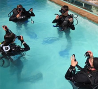 Buceo en piscina
